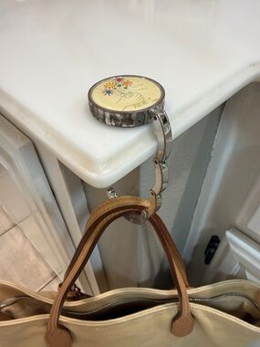 Vintage Floral Handbag Hook - Cream Enamel with Silver Finish